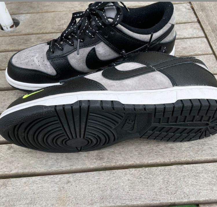 Nike Dunk Low Sneakers image 3